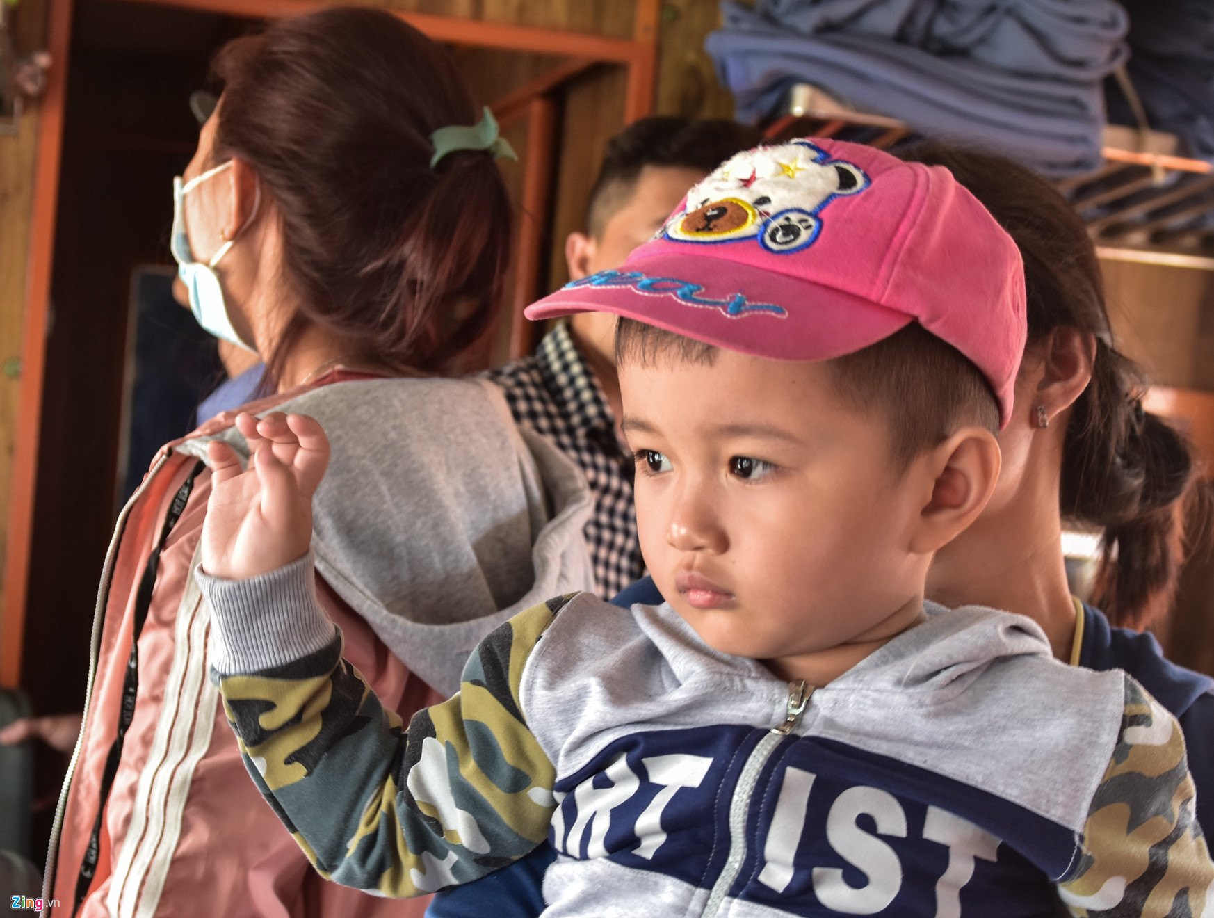 Nước mắt ngày chia ly sau kỳ nghỉ Tết